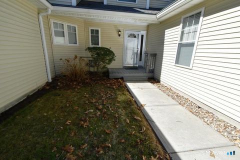 Tiny photo for 15 W Pine Way #10, Plainville, CT 06062 (MLS # 24160142)