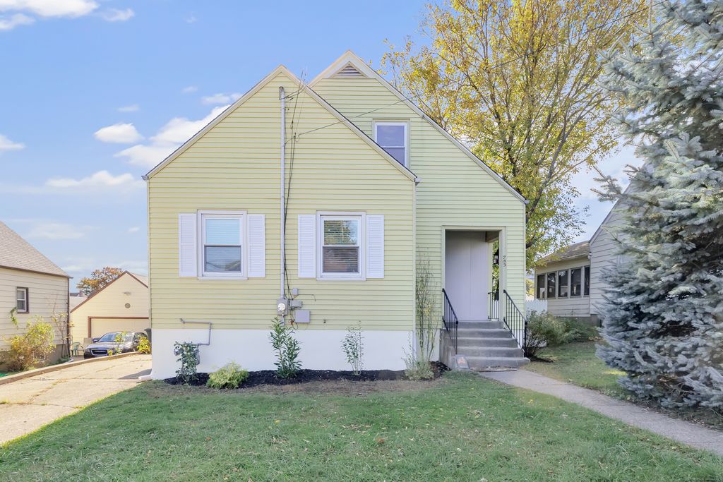 Photo of 783 Clark Street, Bridgeport, CT 06606 (MLS # 24136001)