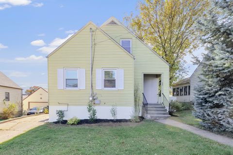 Photo of 783 Clark Street, Bridgeport, CT 06606 (MLS # 24136001)