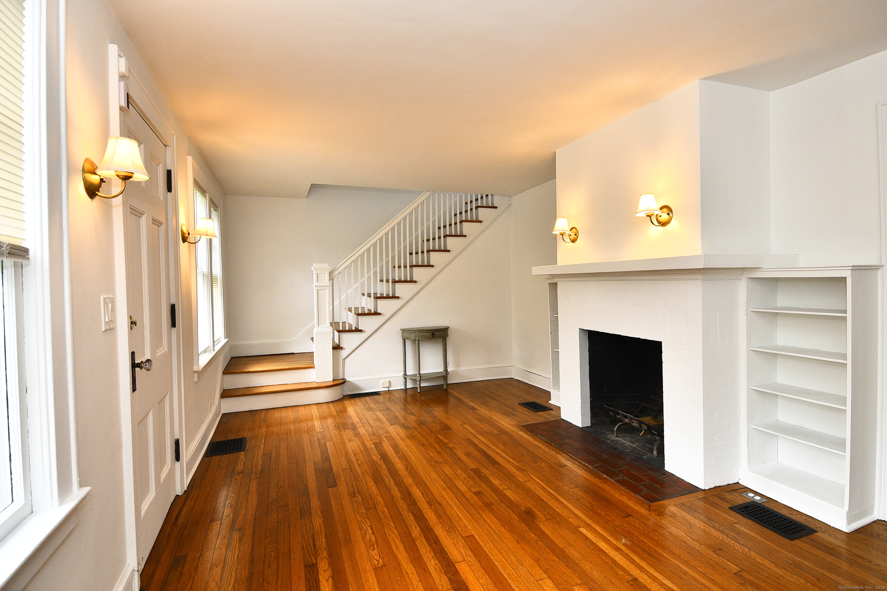 113 Kings Highway North