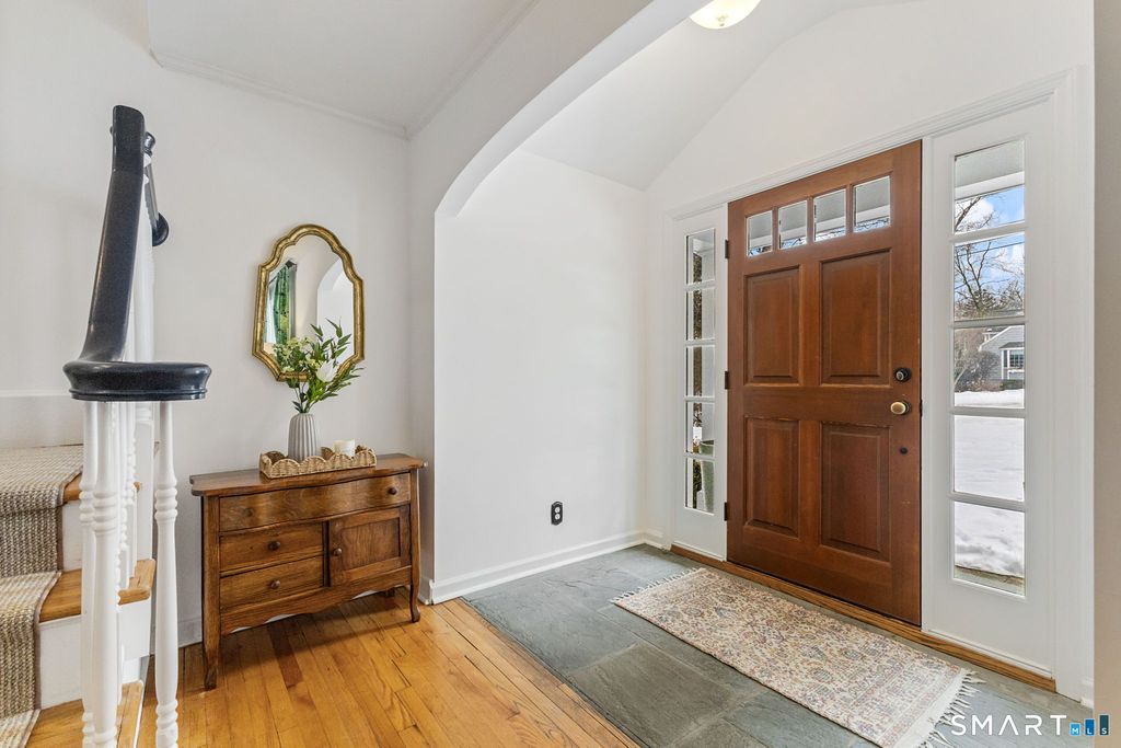 Photo of 29 Richmond Drive, Darien, CT 06820 (MLS # 24154972)