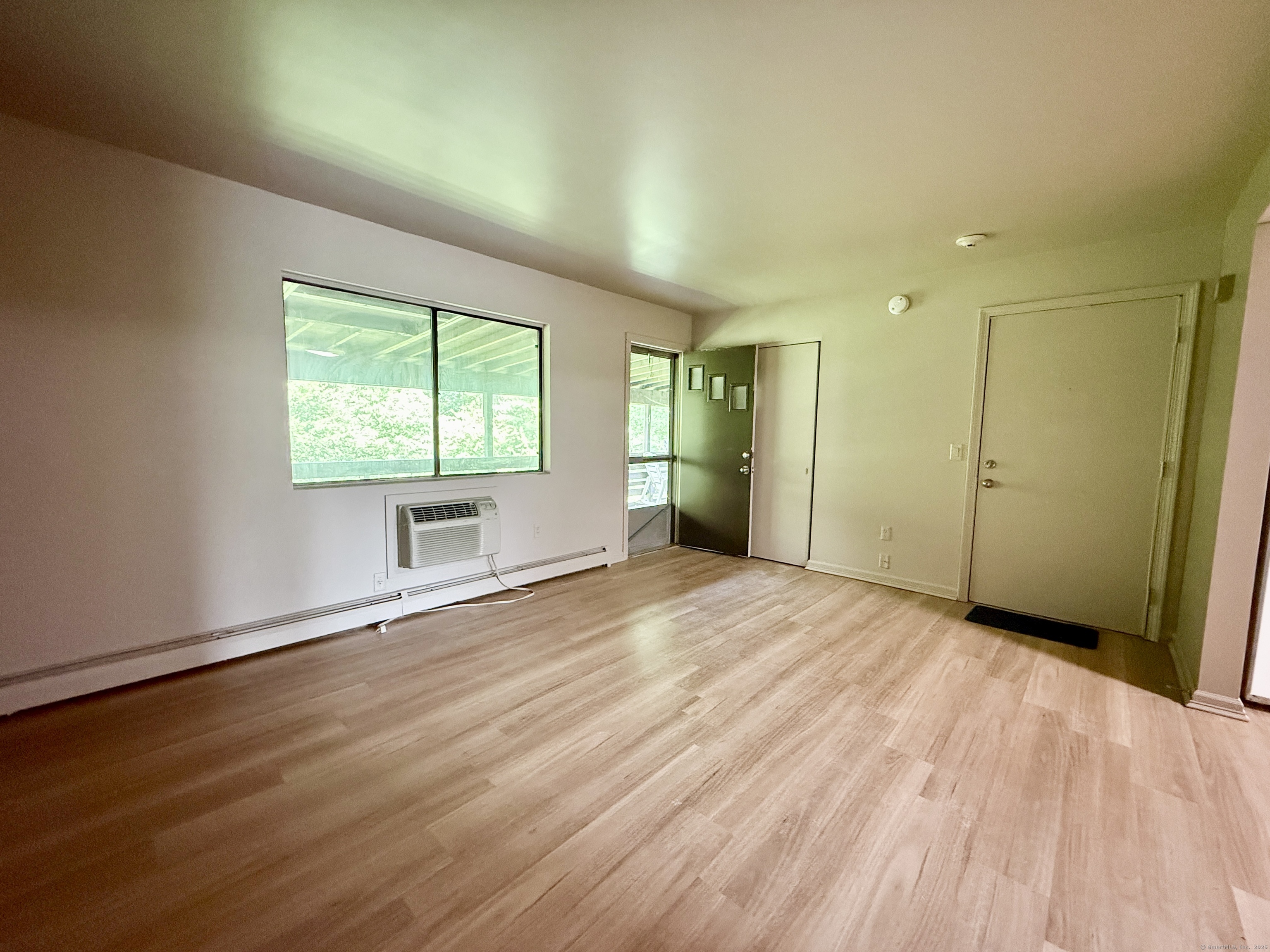 388 South Main Street 16