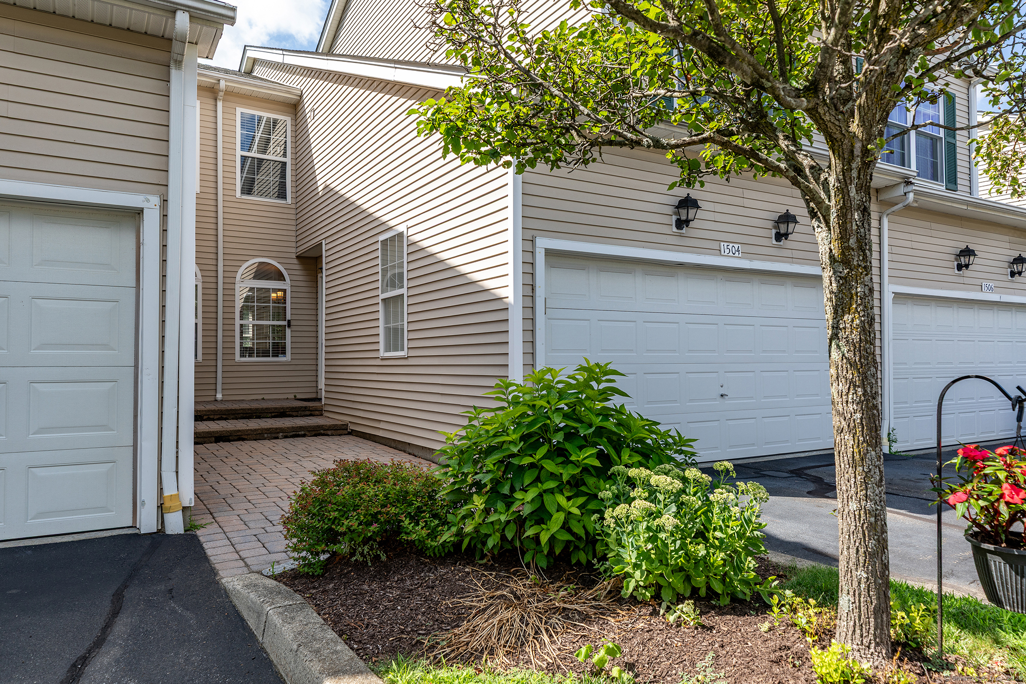 1504 Lexington Boulevard 1504