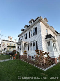 Rental Property at 1 Cannon Square, Stonington, Connecticut - Bedrooms: 2 
Bathrooms: 1 
Rooms: 4  - $3,500 MO.