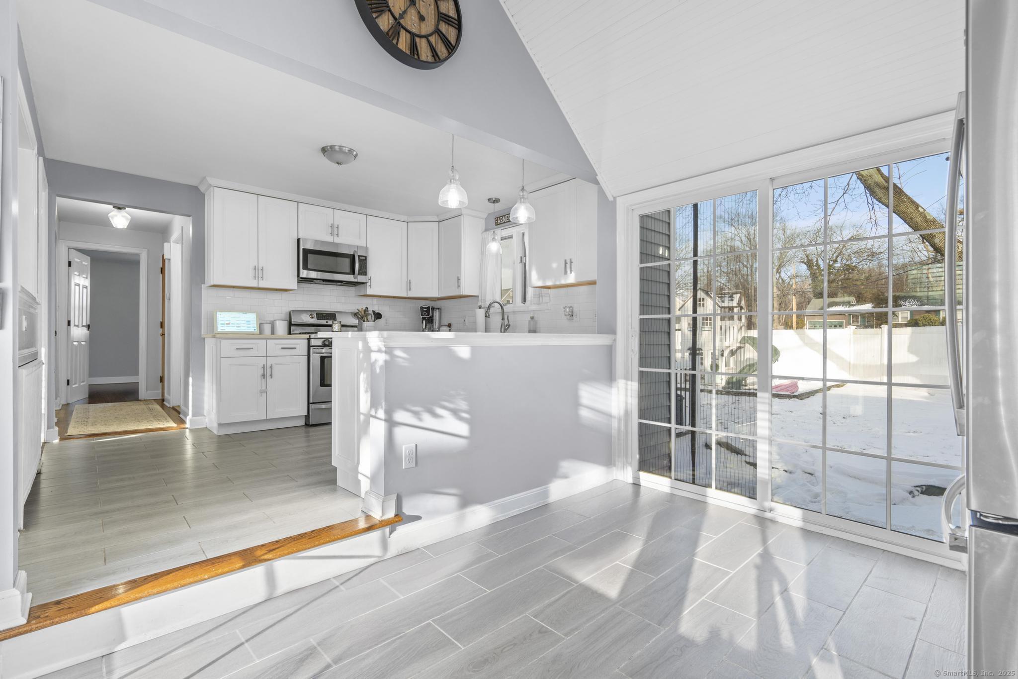52 Meadows End Road, Milford, Connecticut image 29