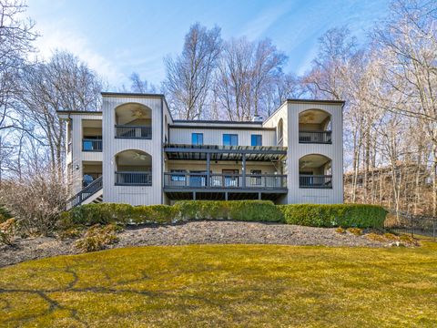 127 Mamanasco Road Ridgefield CT 06877
