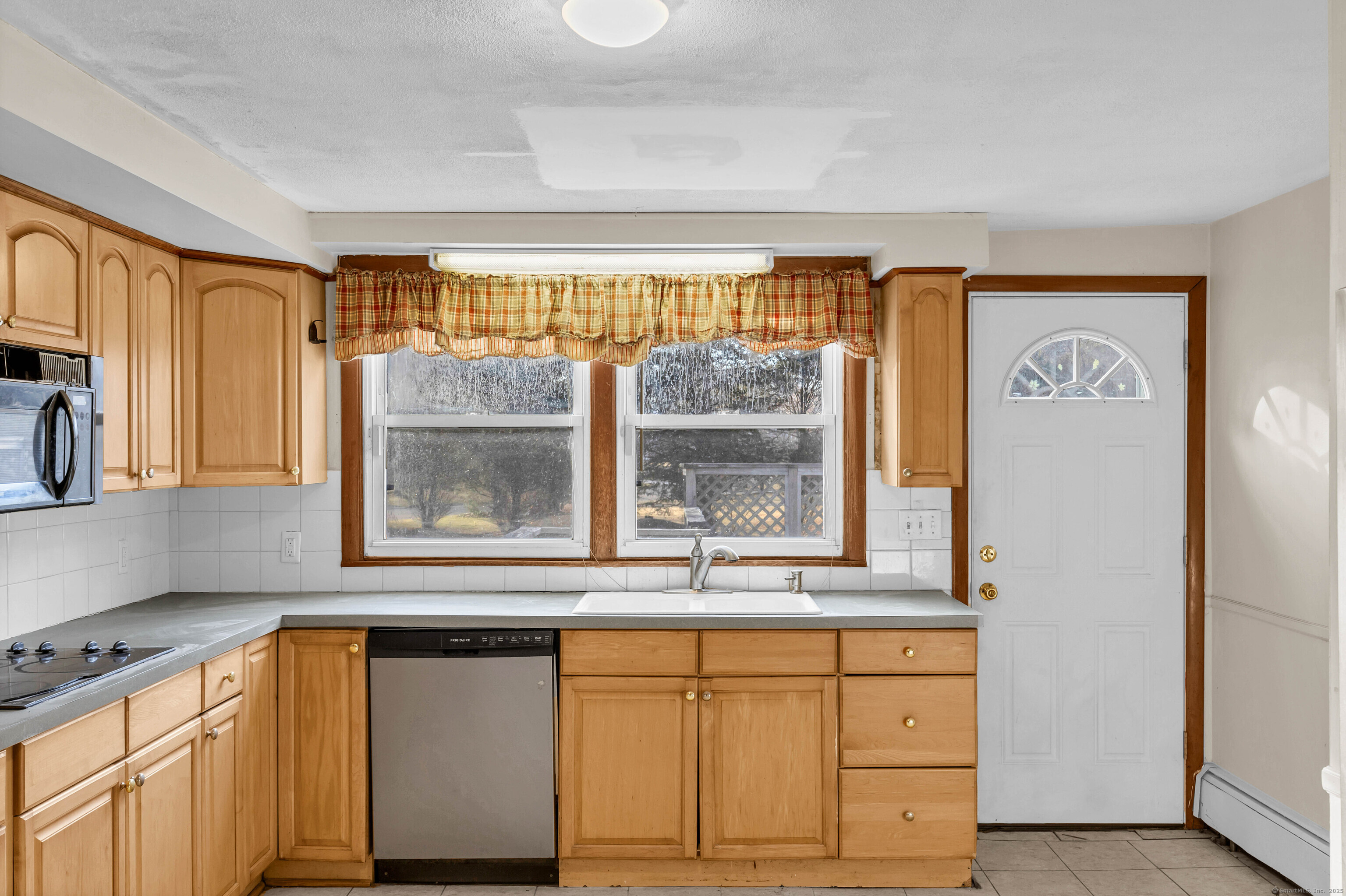 31 Flat Rock Road, Branford, Connecticut image 8