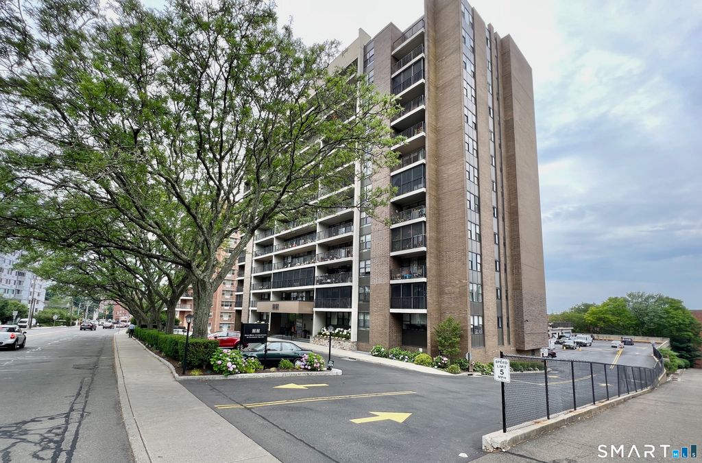 Photo of 44 Strawberry Hill Avenue #7B, Stamford, CT 06902 (MLS # 24177886)