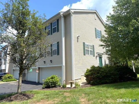 Photo of 1001 Lexington Boulevard #1001, Bethel, CT 06801 (MLS # 24196145)