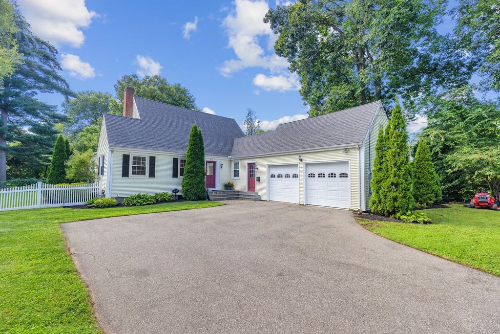 Photo of 223 N Main Street, West Hartford, CT 06107 (MLS # 24130867)
