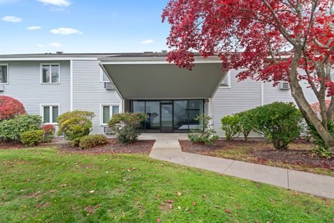 137 Florence Road Unit 1B, Branford, CT 06405 - #: 24139877
