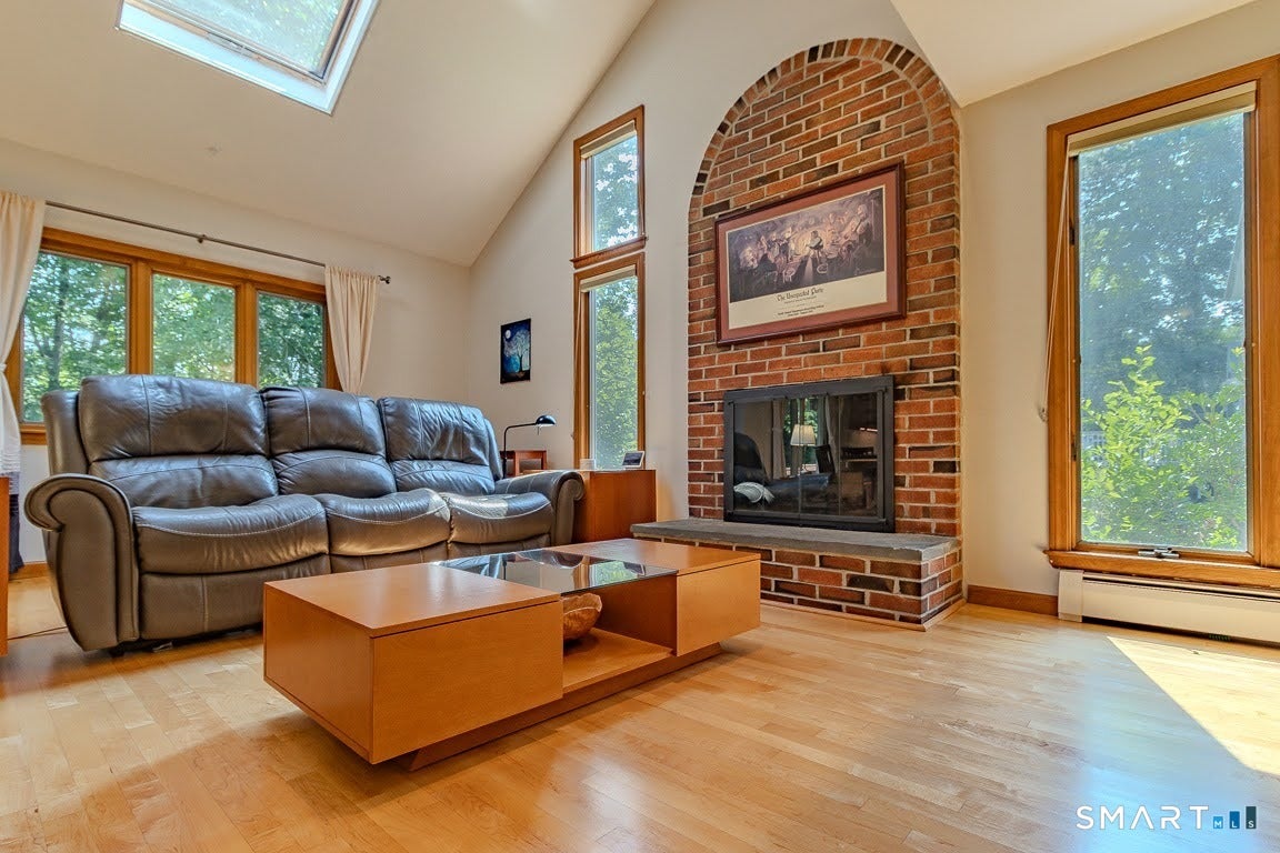 5 Pond View Drive