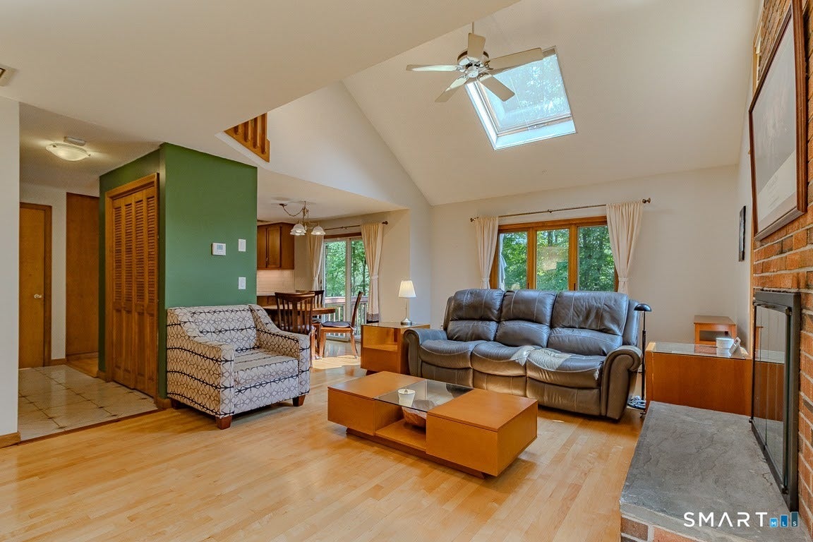 5 Pond View Drive