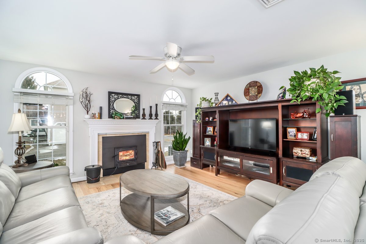 6 Christine Lane, New Milford, Connecticut image 8