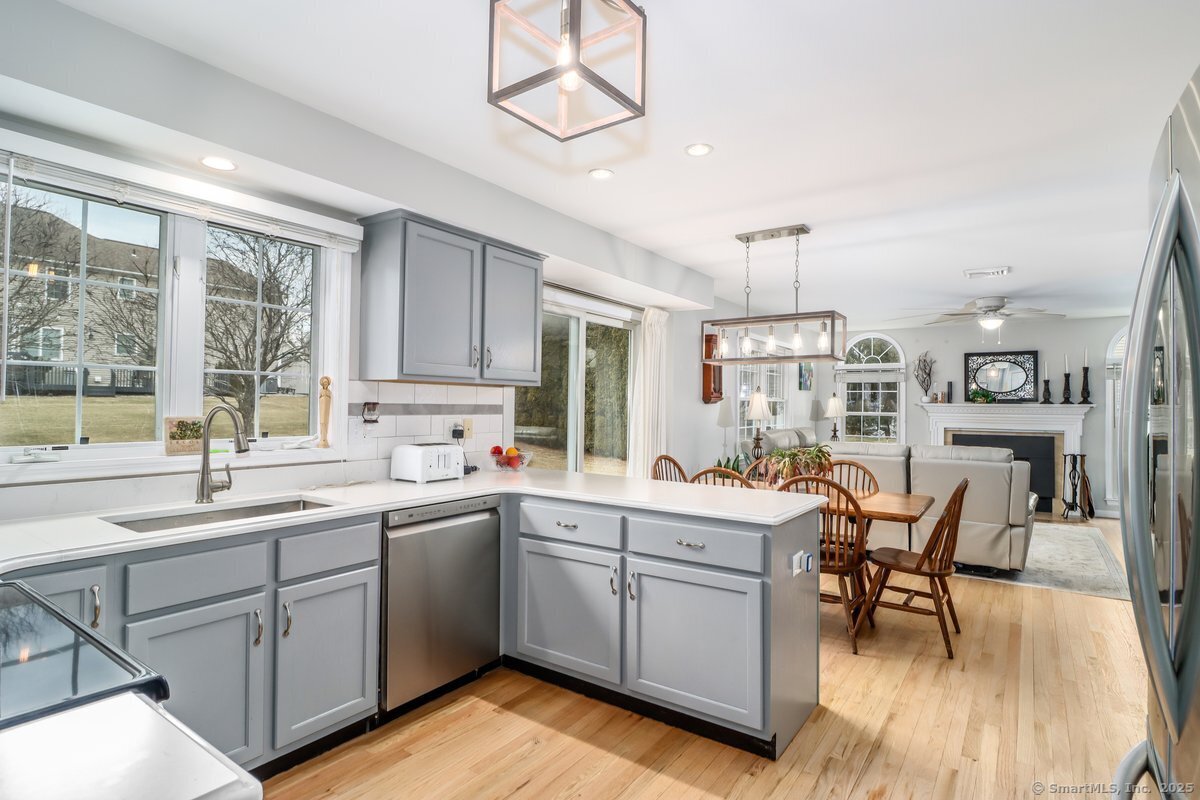 6 Christine Lane, New Milford, Connecticut image 5