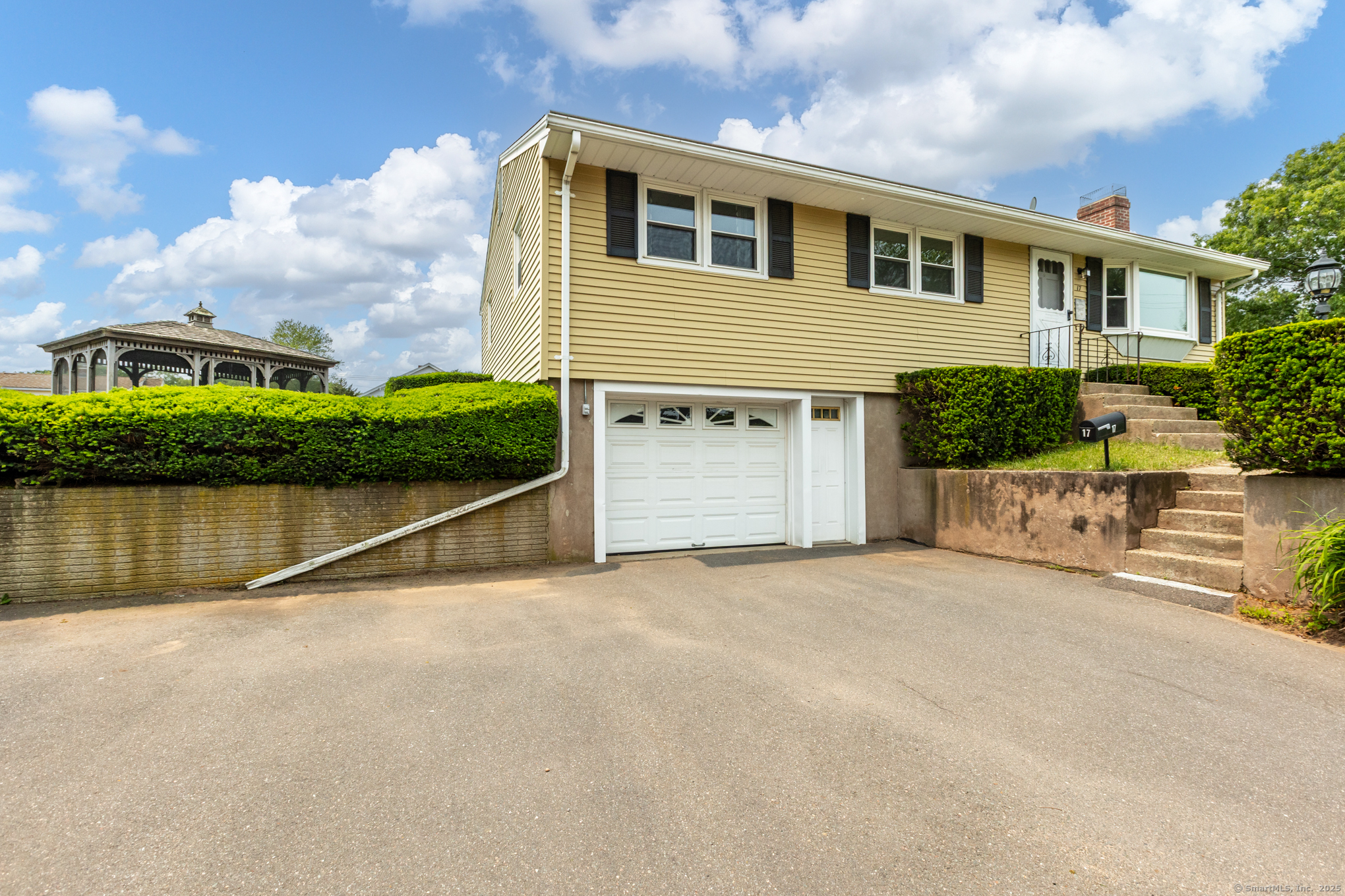 17 South Grove Street