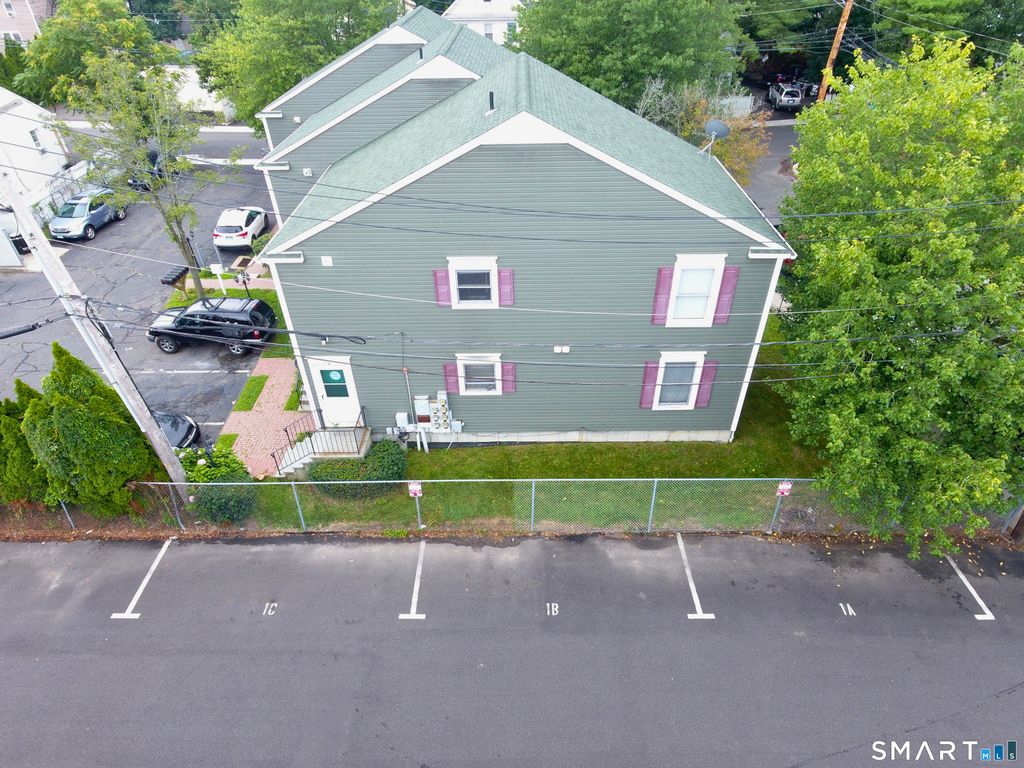 Photo of 72 Chestnut Street #APT 6, Norwalk, CT 06854 (MLS # 24149453)