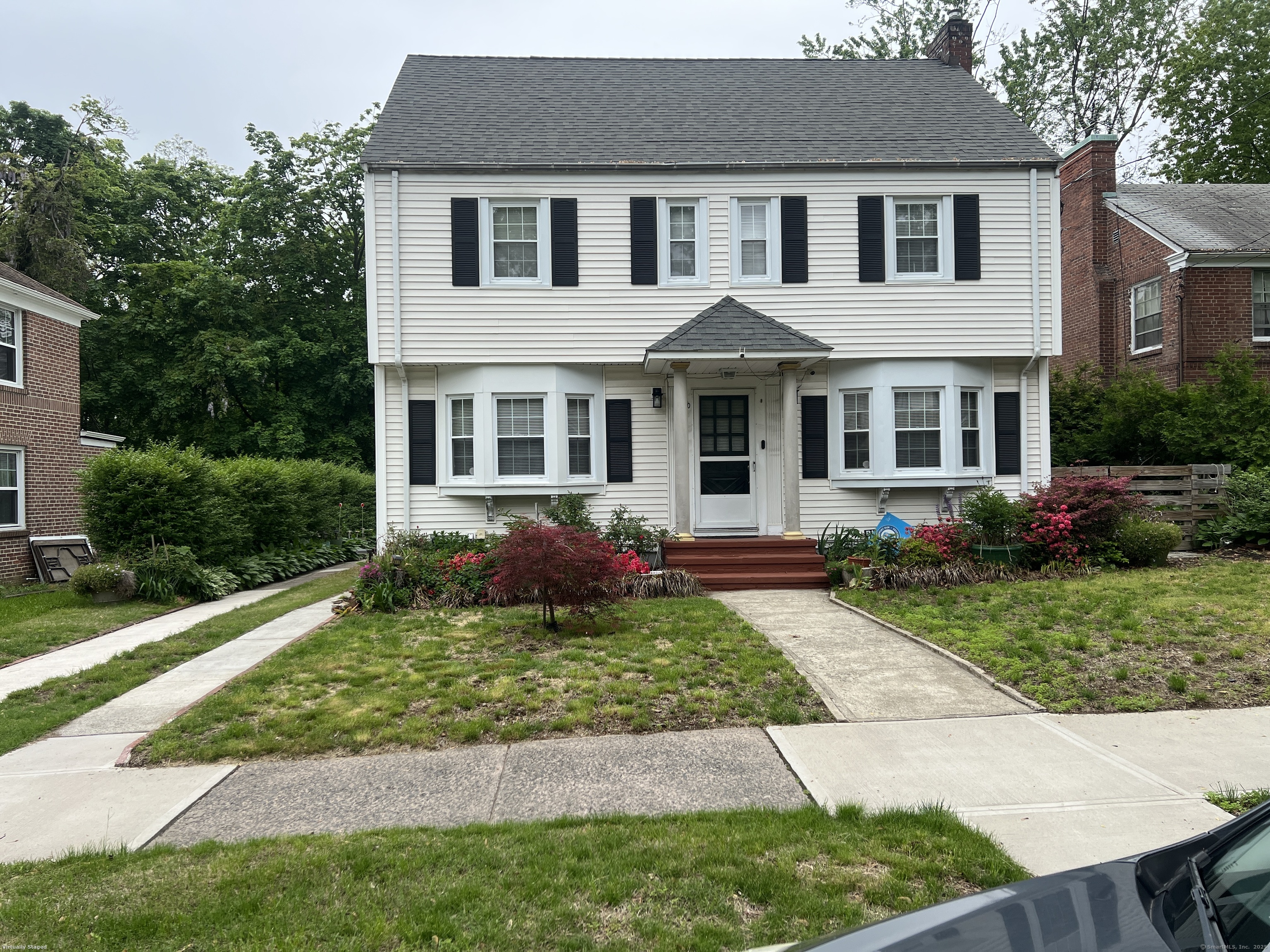 Property for Sale at Bellevue Road, New Haven, Connecticut - Bedrooms: 5 
Bathrooms: 3 
Rooms: 10  - $650,000