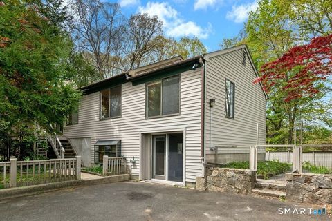 Photo of 9 Sylvan Drive, Ridgefield, CT 06877 (MLS # 24171344)