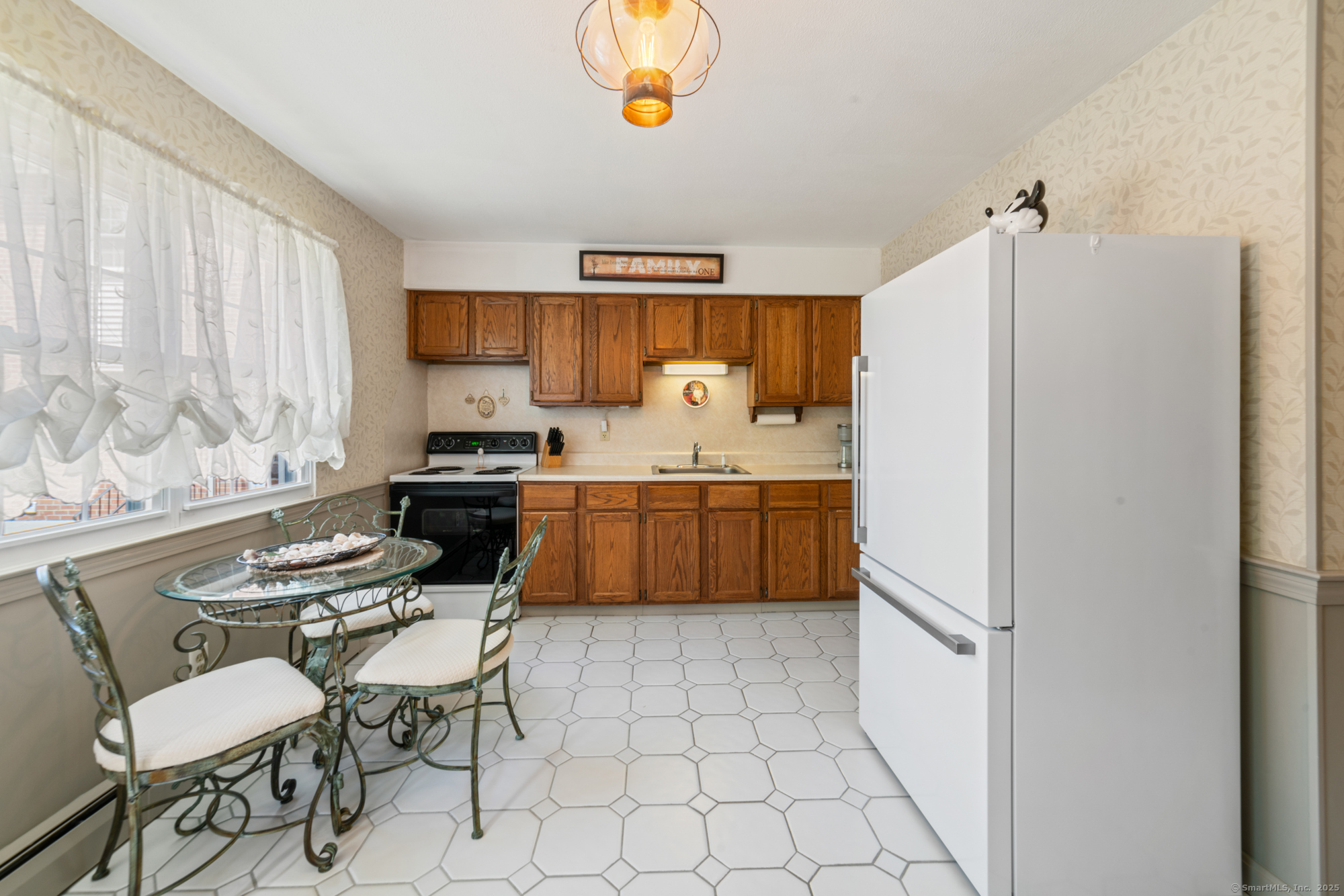 80 Beths Avenue APT 4