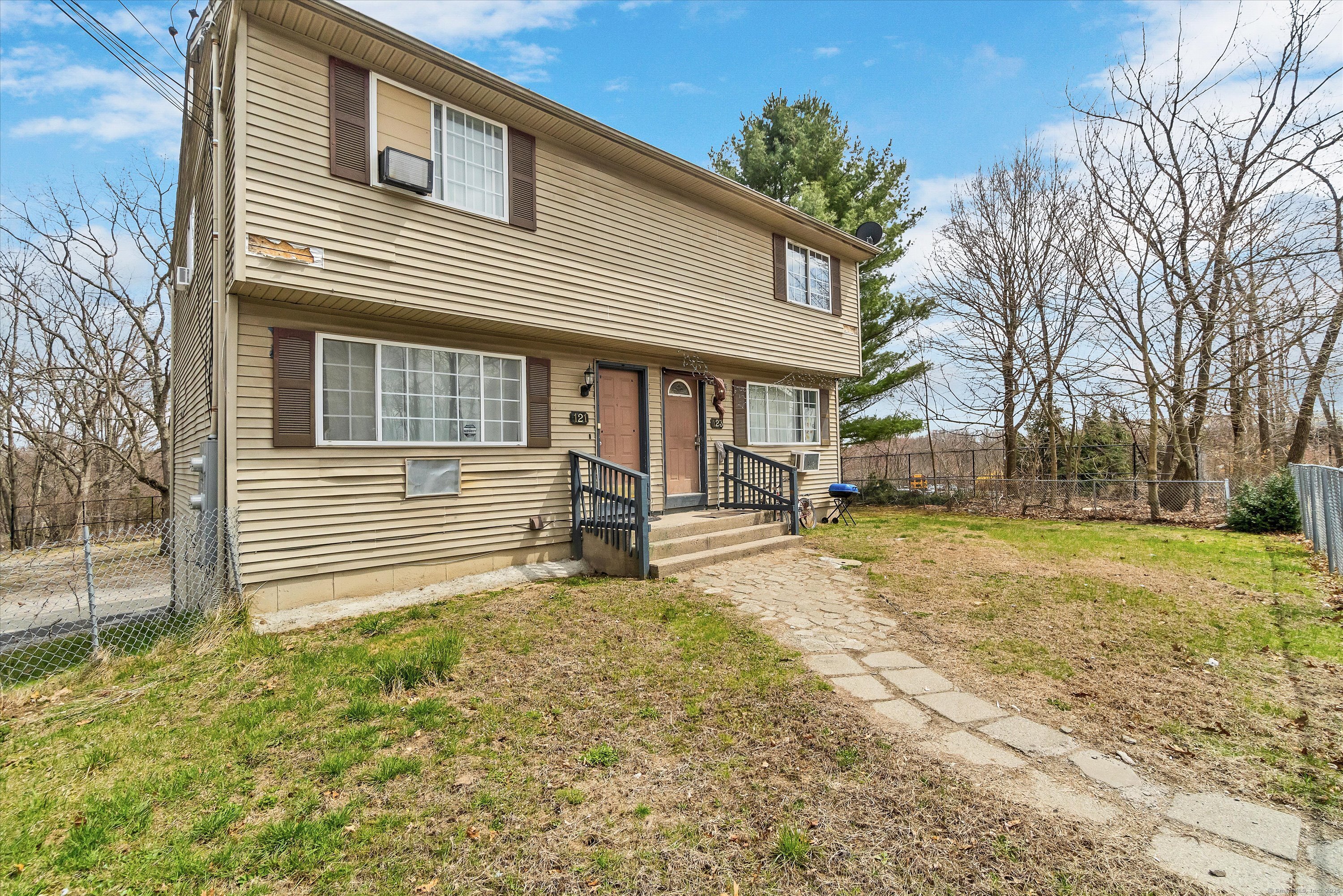 121-123 Sumac Street