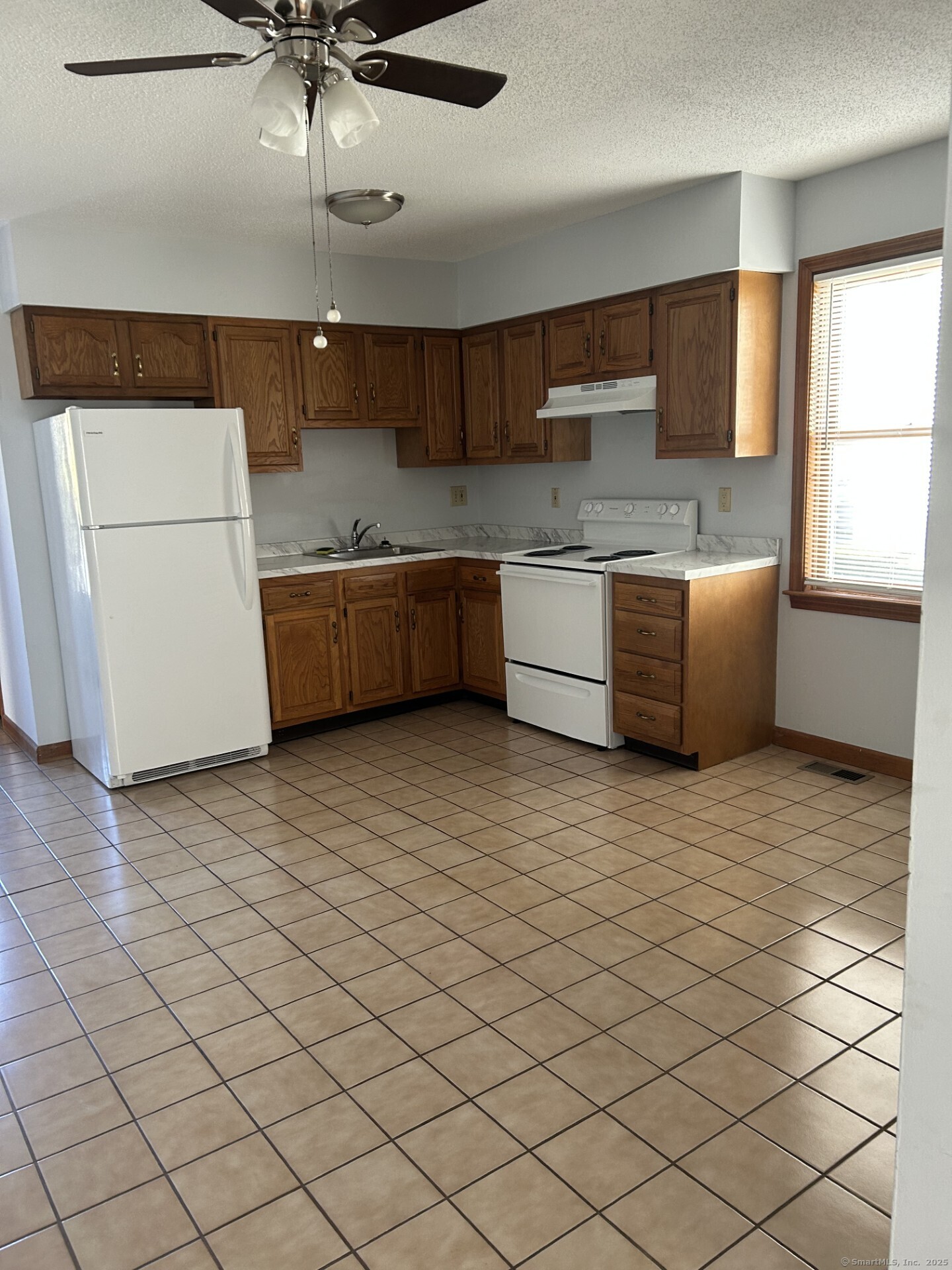 176 North Cherry Street 1