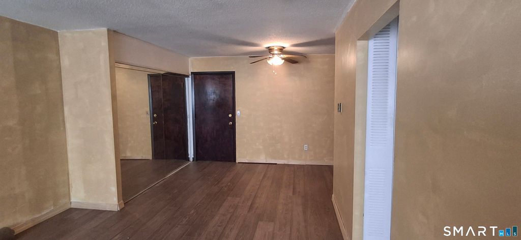 Photo of 45 Stevens Street #3L, Bridgeport, CT 06606 (MLS # 24153946)