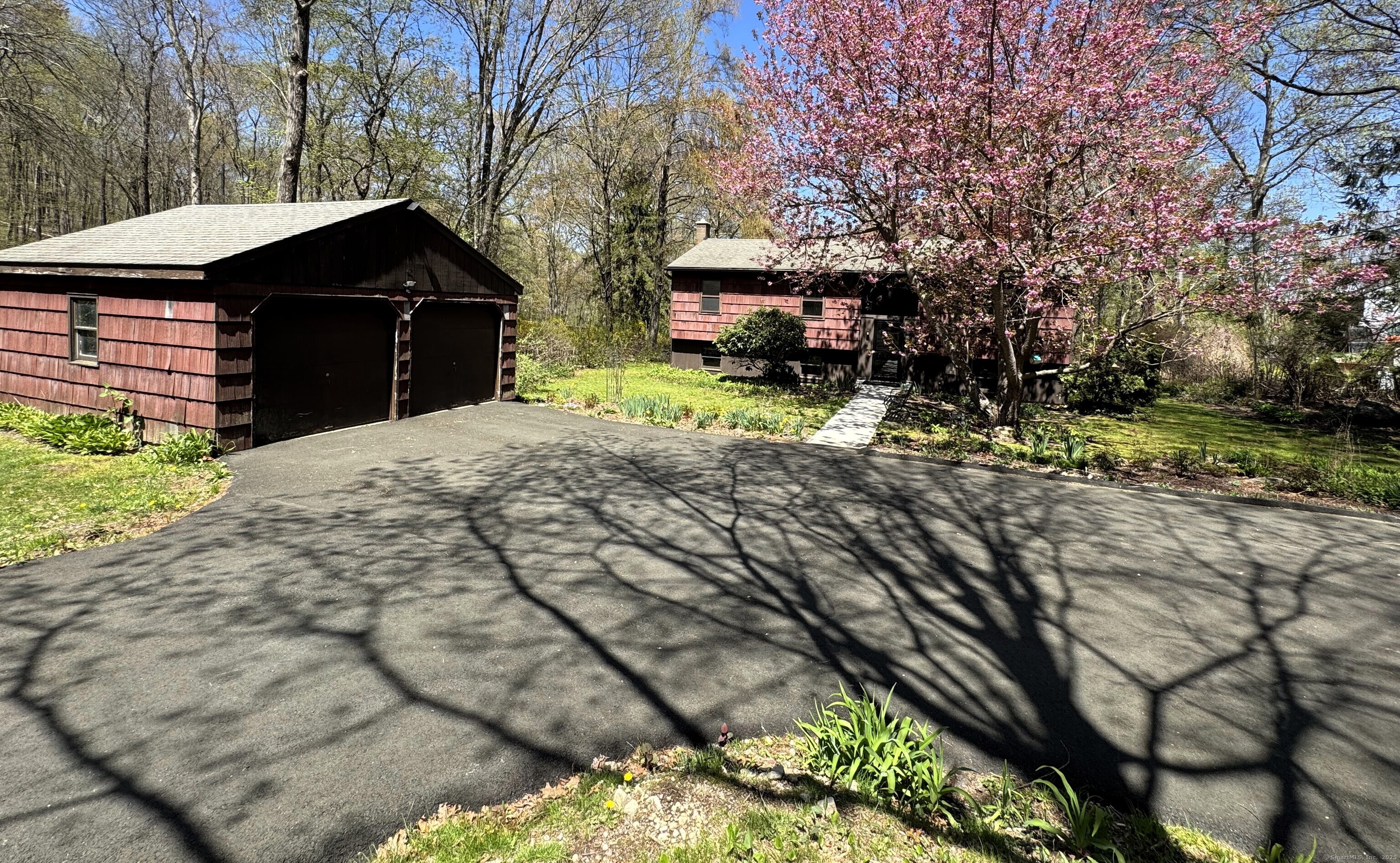 653 Andrew Mountain Road, Naugatuck, Connecticut image 3