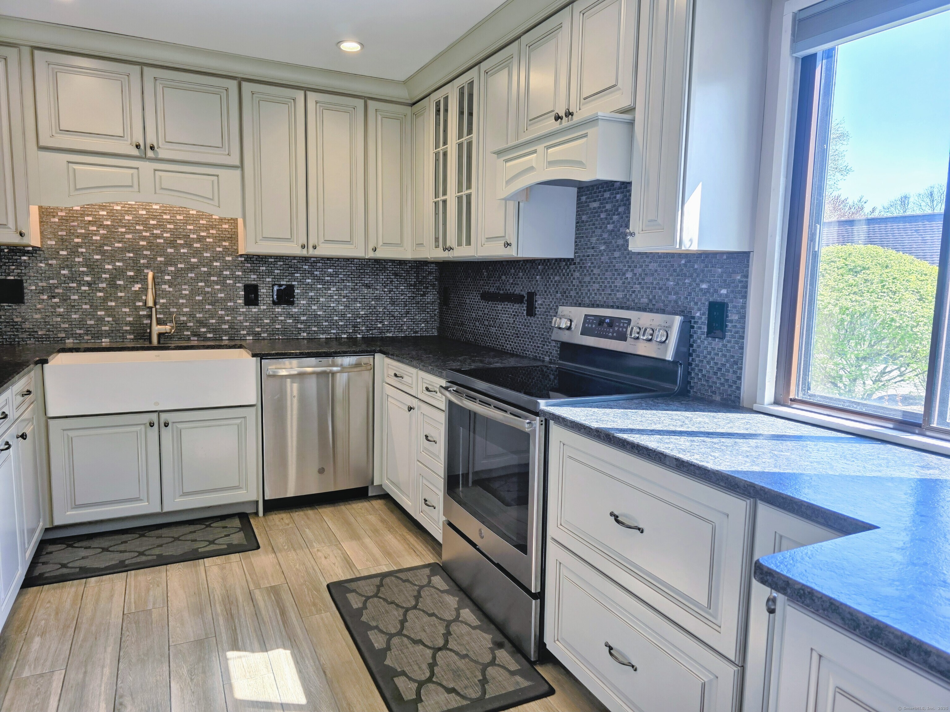 664C Heritage Village, Southbury, Connecticut image 4