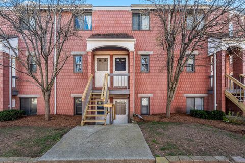 Townhouse in New Haven CT 125 Olive Street.jpg