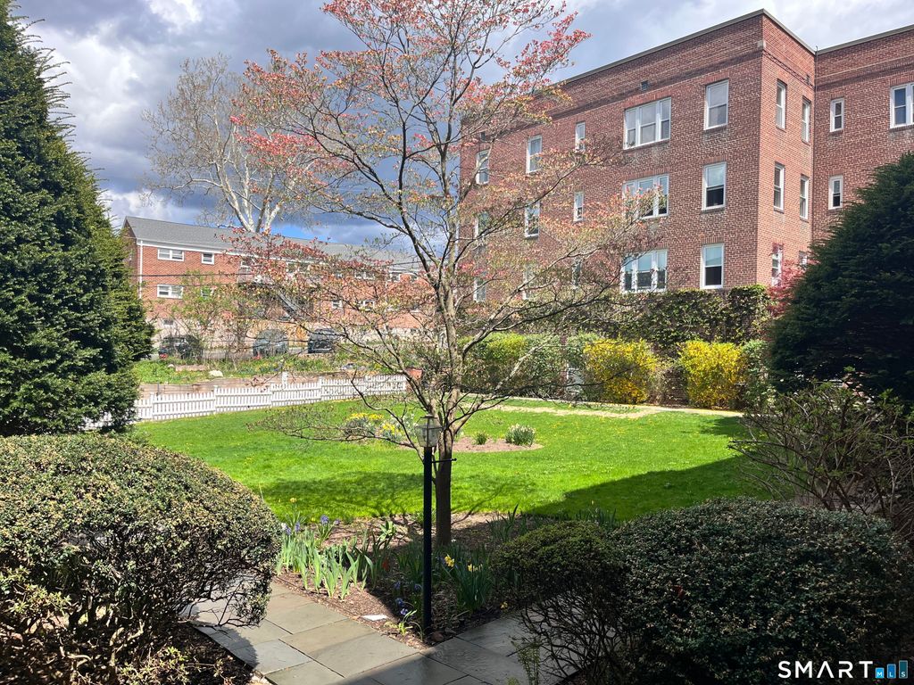 Photo of 70 Strawberry Hill Avenue #5-1D, Stamford, CT 06902 (MLS # 24167616)