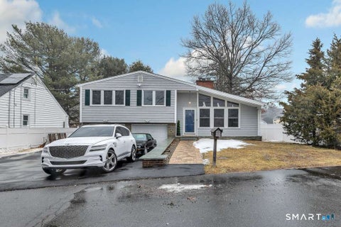 Homes For Rent - 110 Grenelle Street<br/> Bridgeport, CT 06606