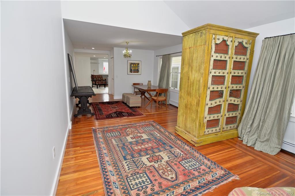 Stonington, Connecticut 06378, United States, 4 Bedrooms Bedrooms, ,4 BathroomsBathrooms,Residential,Active,120263