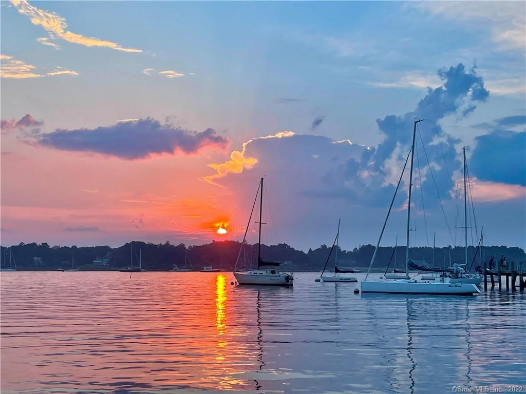 Stonington, Connecticut 06378, United States, 4 Bedrooms Bedrooms, ,4 BathroomsBathrooms,Residential,Active,120263