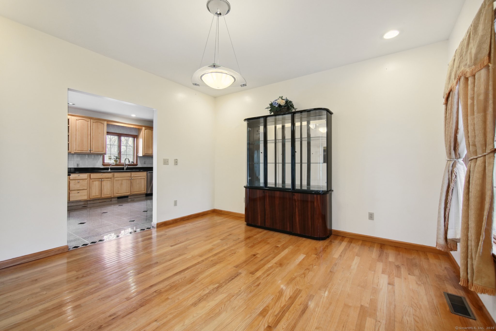 183 N Wawecus Hill Road, Norwich, Connecticut image 10