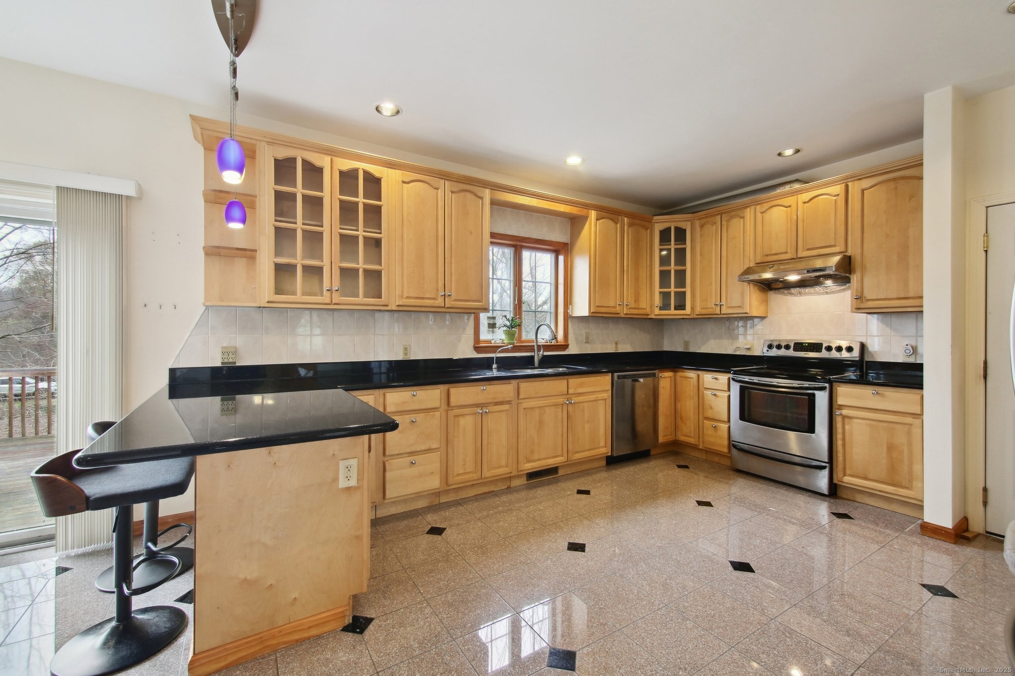 183 N Wawecus Hill Road, Norwich, Connecticut image 3