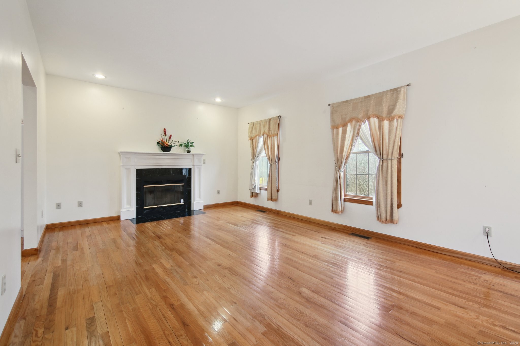 183 N Wawecus Hill Road, Norwich, Connecticut image 7