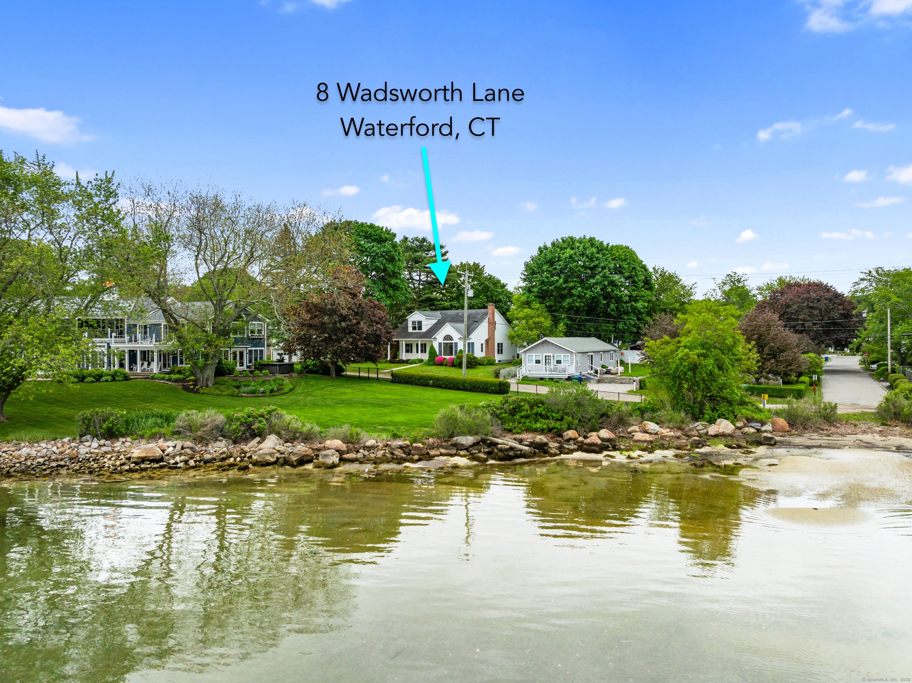 Wadsworth Lane, Waterford, Connecticut - 3 Bedrooms  
2 Bathrooms  
7 Rooms - 