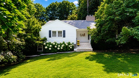 Photo of 10 Blackberry Lane, Norwalk, CT 06850 (MLS # 24206932)