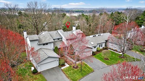 Tiny photo for 4 Thistle Hollow #4, Avon, CT 06001 (MLS # 24165297)