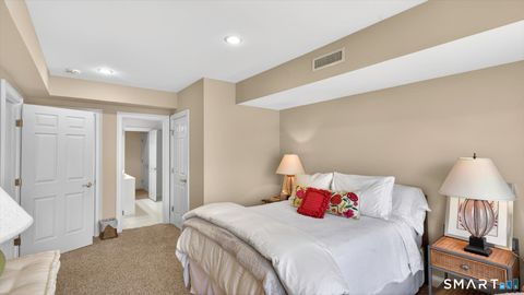 Tiny photo for 4 Thistle Hollow #4, Avon, CT 06001 (MLS # 24165297)