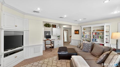 Tiny photo for 4 Thistle Hollow #4, Avon, CT 06001 (MLS # 24165297)