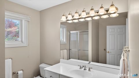 Tiny photo for 4 Thistle Hollow #4, Avon, CT 06001 (MLS # 24165297)