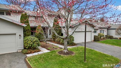 Tiny photo for 4 Thistle Hollow #4, Avon, CT 06001 (MLS # 24165297)