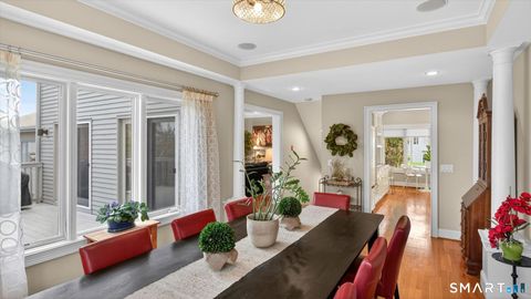 Tiny photo for 4 Thistle Hollow #4, Avon, CT 06001 (MLS # 24165297)