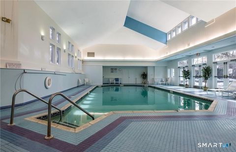 Tiny photo for 4 Thistle Hollow #4, Avon, CT 06001 (MLS # 24165297)