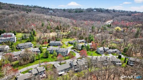 Tiny photo for 4 Thistle Hollow #4, Avon, CT 06001 (MLS # 24165297)