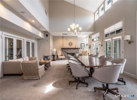 Tiny photo for 4 Thistle Hollow #4, Avon, CT 06001 (MLS # 24165297)