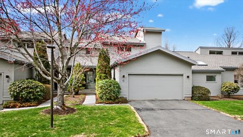 Photo of 4 Thistle Hollow #4, Avon, CT 06001 (MLS # 24165297)