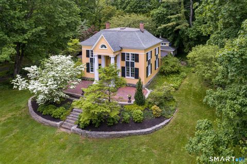 Photo of 30 Meeting House Lane, Madison, CT 06443 (MLS # 24173597)